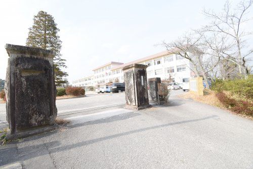 東広島市立高屋西小学校の画像