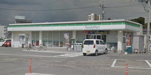 ファミリーマート 西高屋店の画像