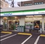 ファミリーマート・鵜の木多摩堤通り店の画像