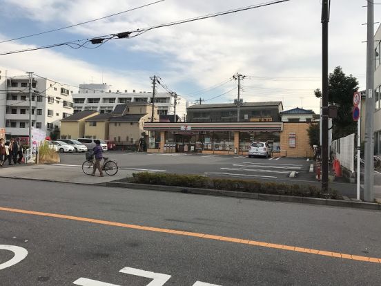 セブンイレブン 足立増田橋店の画像