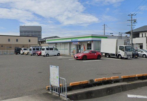 ファミリーマート 和歌山南出島店の画像