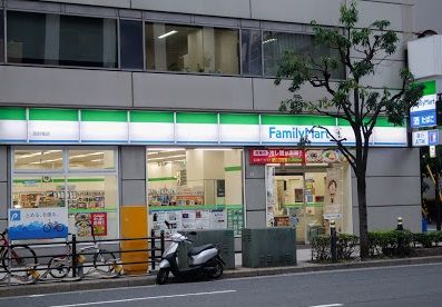 ファミリーマート 京町堀店の画像