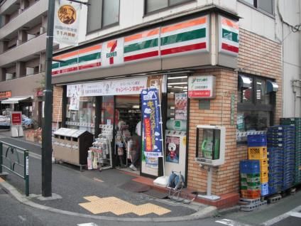 セブンイレブン 文京千駄木店の画像