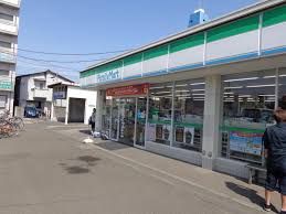 ファミリーマート 南大塚店の画像