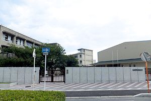 上野芝中学校の画像