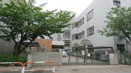 足立区立島根小学校の画像