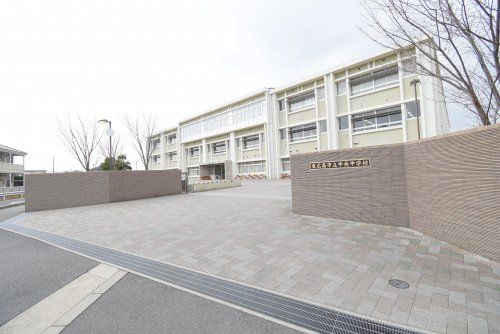 東広島市立中央中学校の画像