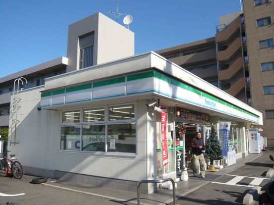 ファミリーマート京王堀之内東店の画像