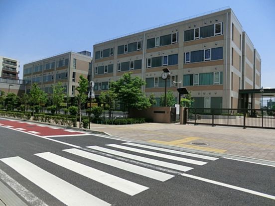 さいたま市立つばさ小学校の画像