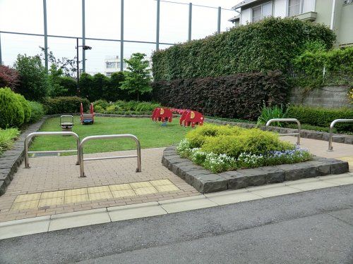 若林五丁目緑と子ども公園の画像