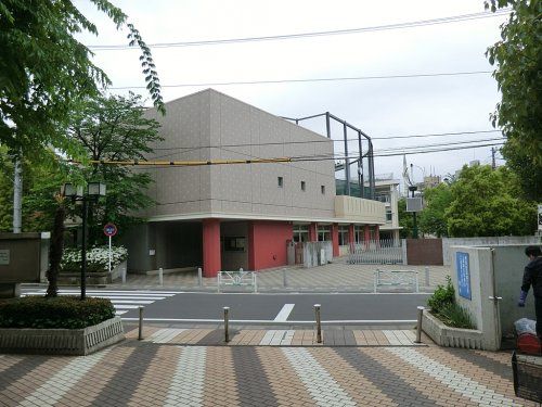 渋谷区立上原中学校の画像