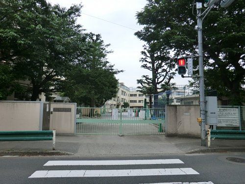 世田谷区立多聞小学校の画像