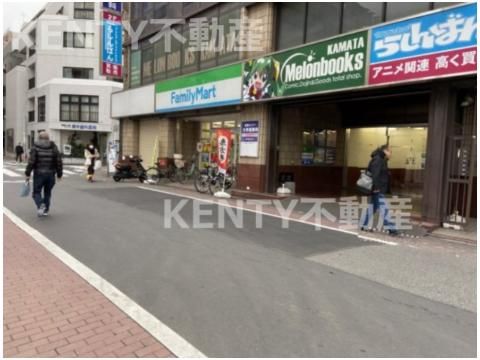 ファミリーマート 小浦蒲田駅西店の画像