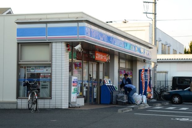 ローソン 小平学園東町店の画像