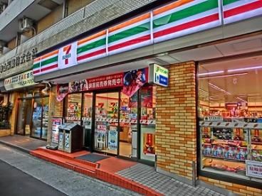 セブンイレブン 横浜長者町店の画像