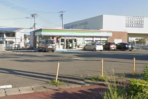 ファミリーマート 和歌山鳴神店の画像