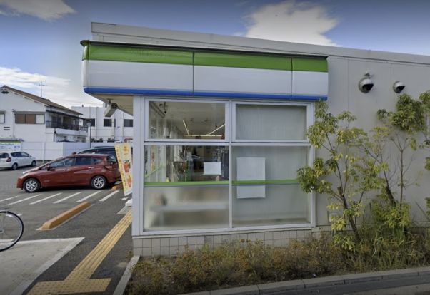 ファミリーマート 加美東四丁目店の画像