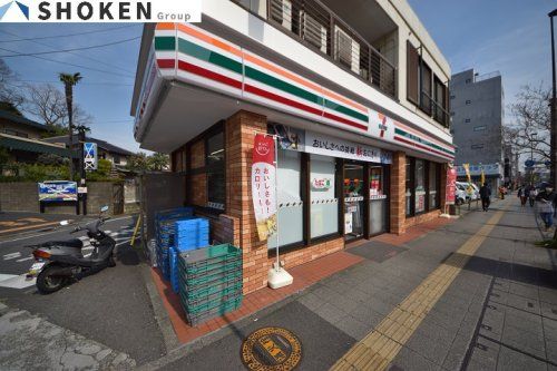 セブンイレブン横浜峰岡町店の画像