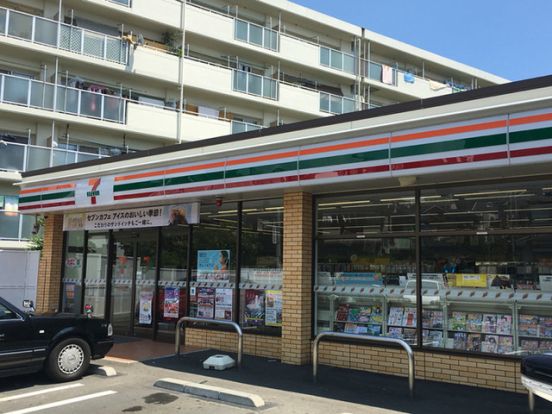 セブンイレブン 横浜戸塚秋葉町店の画像