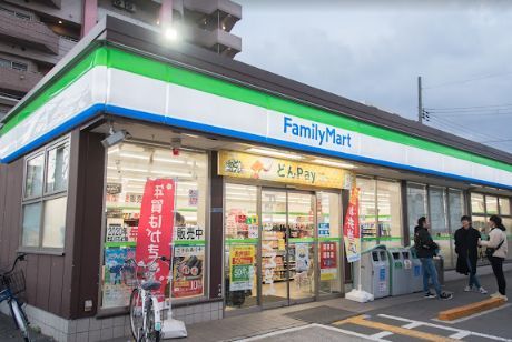 ファミリーマート 天下茶屋北一丁目店の画像