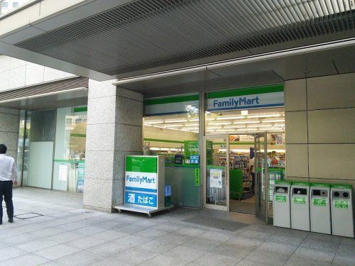 ファミリーマート 六本木一丁目店の画像