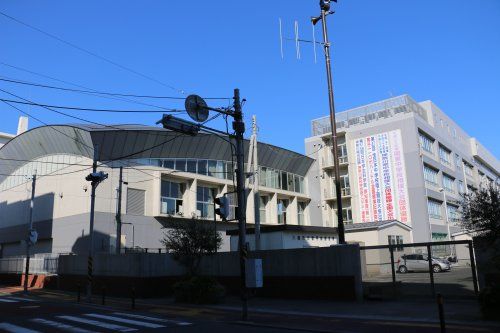 川崎市立富士見中学校の画像