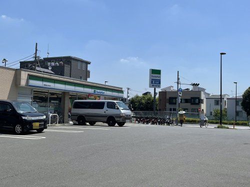 ファミリーマート 練馬富士見台店の画像