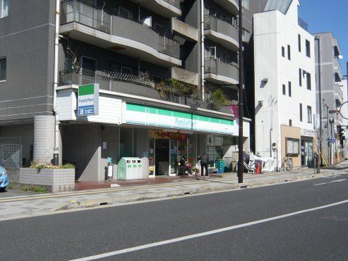 ファミリーマート 浦和仲町店の画像