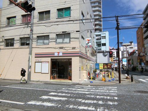 セブンイレブン 市川南八幡4丁目店の画像