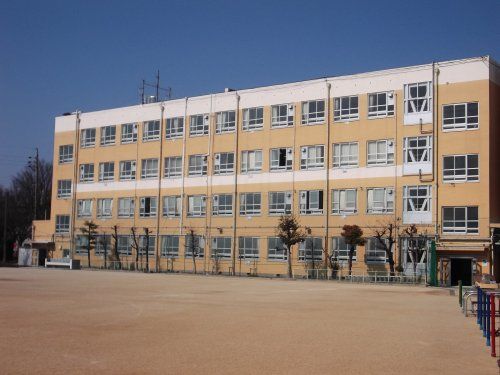 名古屋市立八幡小学校の画像