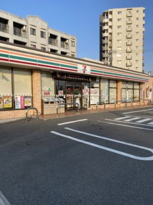 セブンイレブン 名古屋篠原橋通2丁目店の画像