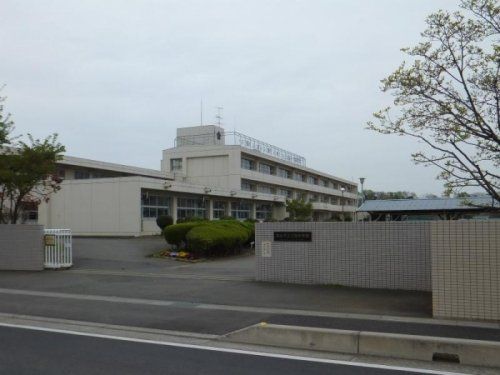 深谷市立花園中学校の画像