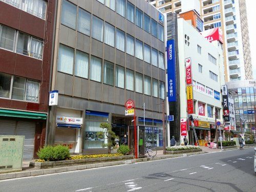 みずほ銀行本八幡支店の画像