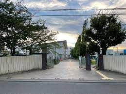 戸田市立新曽中学校の画像