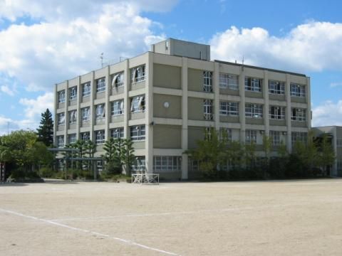 門真市立第三中学校の画像