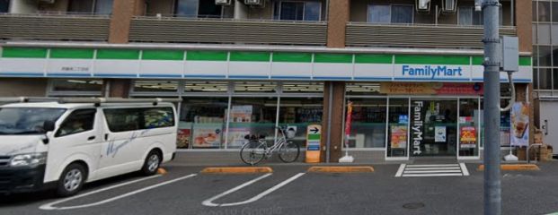 ファミリーマート 西亀有二丁目店の画像