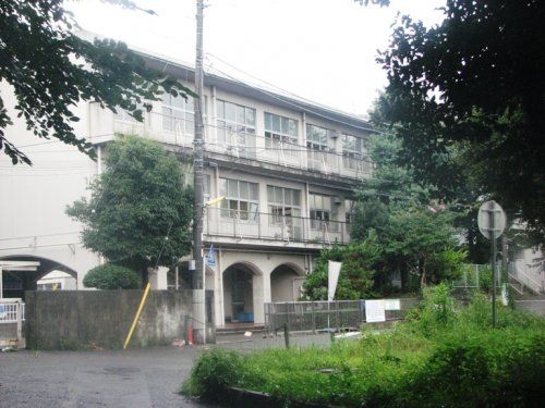 横浜市立老松中学校の画像