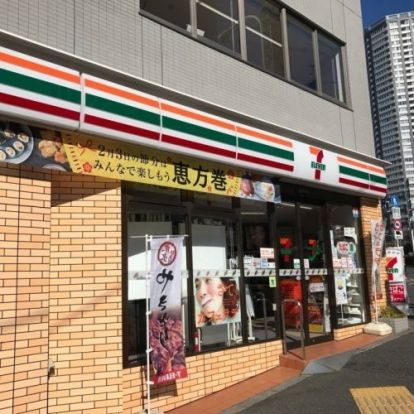 セブン-イレブン 新宿曙橋駅東店の画像