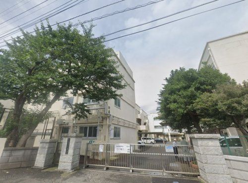 横浜市立上永谷中学校の画像