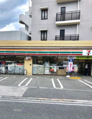 セブンイレブン 昭島中神駅南口店の画像