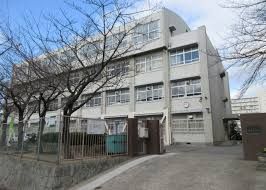 神戸市立神陵台中学校の画像