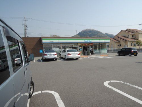 ファミリーマート松山光洋台店の画像