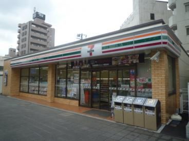 セブンイレブン 上福岡富士見通り店の画像