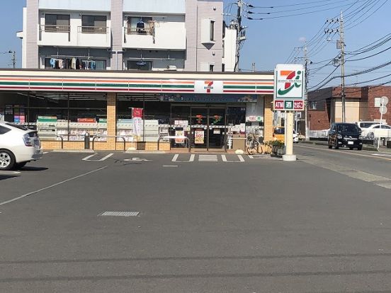 セブンイレブン 平塚横内店の画像