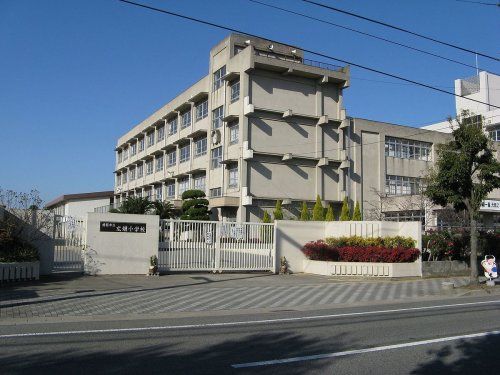 広畑小学校の画像