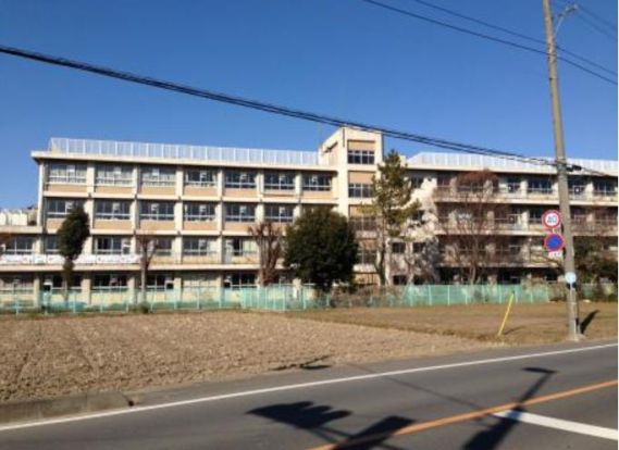 鴻巣市立鴻巣南中学校の画像