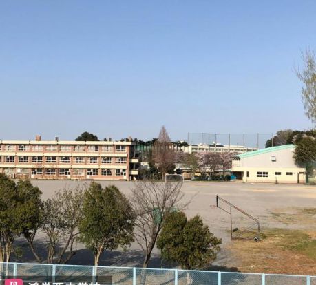 鴻巣市立鴻巣西中学校の画像