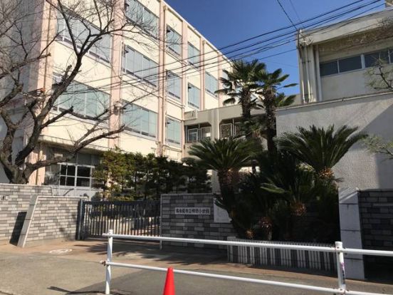 名古屋市立明徳小学校の画像