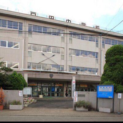 戸田市立戸田中学校の画像