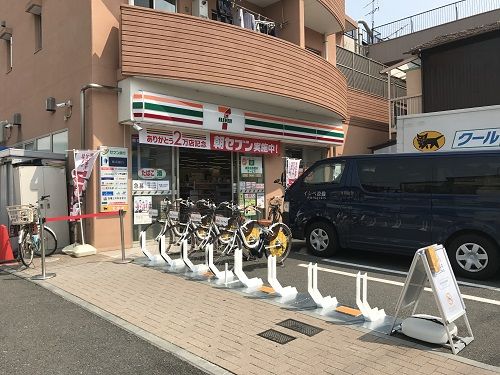 セブンイレブン 川崎高津諏訪店の画像